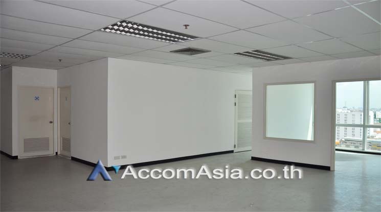 10  Office Space For Rent in Pattanakarn ,Bangkok ARL Ramkhamhaeng at UM Tower AA11808